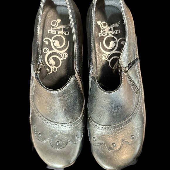 Dark Green Scalloped and Brogue/Wingtip detailed Clog booties. - Picture 11 of 14